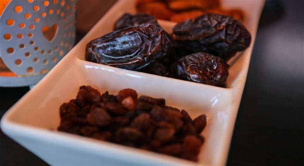 makanan manis kurma